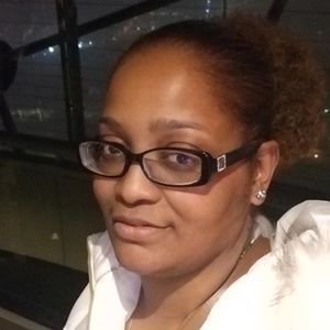 Meet your Posher, Shinique